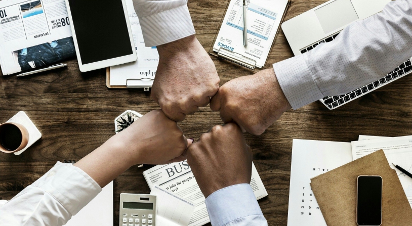 b2b public relations